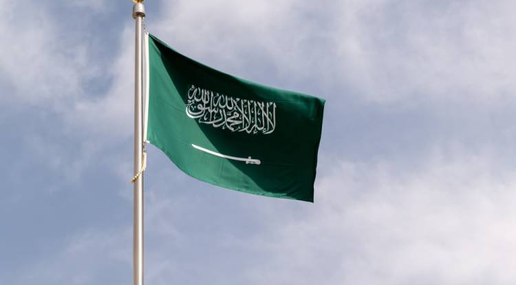 السعودية: إصابة 73 مدنيا بهجمات شنها الحوثيون على منشآت للطاقة