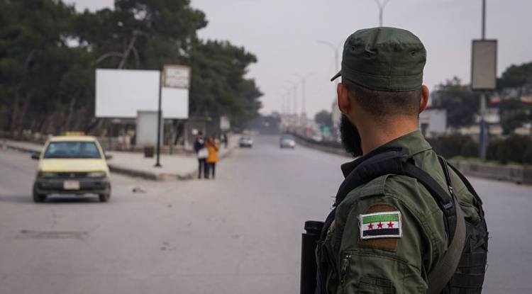 الجيش السوري يفكك سيارة مفخخة في الشيخ مقصود بحلب