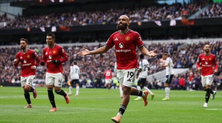 مانشستر يونايتد ينتزع تعادلا مثيرا أمام توتنهام