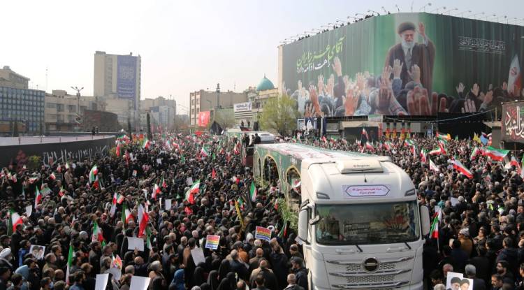 طهران.. تشييع قادة إيرانيين قُتلوا في هجمات أمريكية إسرائيلية على العاصمة