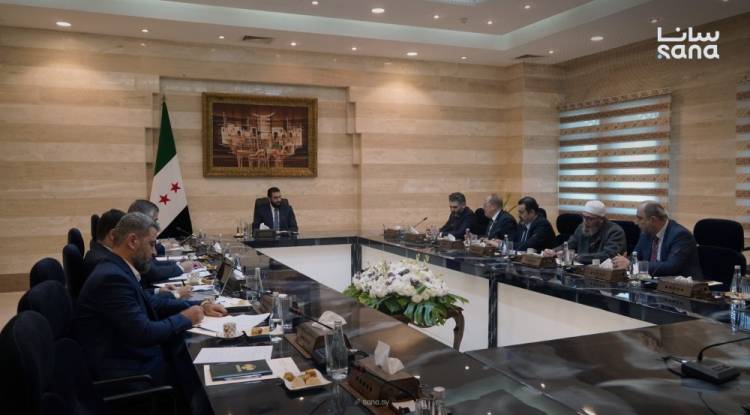 الرئيس الشرع يترأس اجتماعاً لبحث تحديث المناهج وتأهيل المدارس