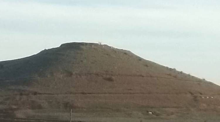 قصف إسرائيلي يستهدف تل الأحمر الشرقي بريف القنيطرة الجنوبي