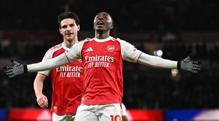 آرسنال يهزم توتنهام ويواصل تصدر الدوري الإنجليزي