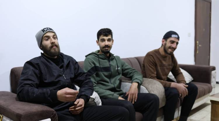 الداخلية السورية تحرّر ثلاثة مختطفين في السويداء وتسلّمهم لذويهم