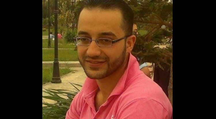 أم تبحث عن أحمد غسان حوري، معتقل منذ عام 2013 من حلب