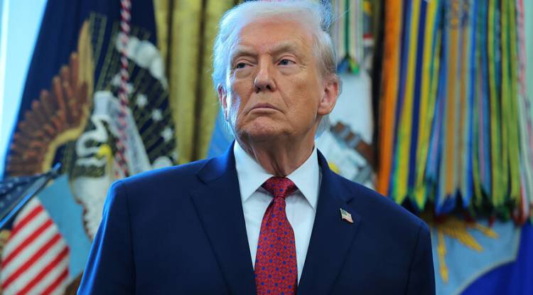 ترامب : أمريكا بحاجة إلى امتلاك جرينلاند لردع روسيا والصين