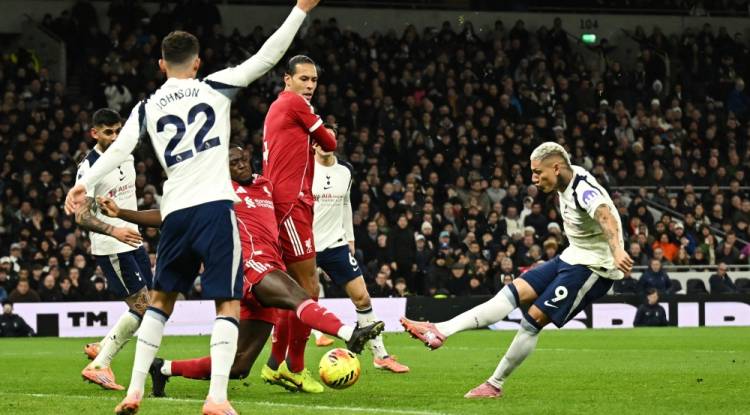 ليفربول يتجاوز عقبة توتنهام بهدفين لهدف