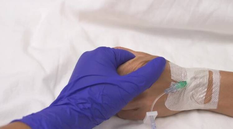 شاب من الحسكة يتبرع بكليته لأخته وينهي معاناتها مع المرض