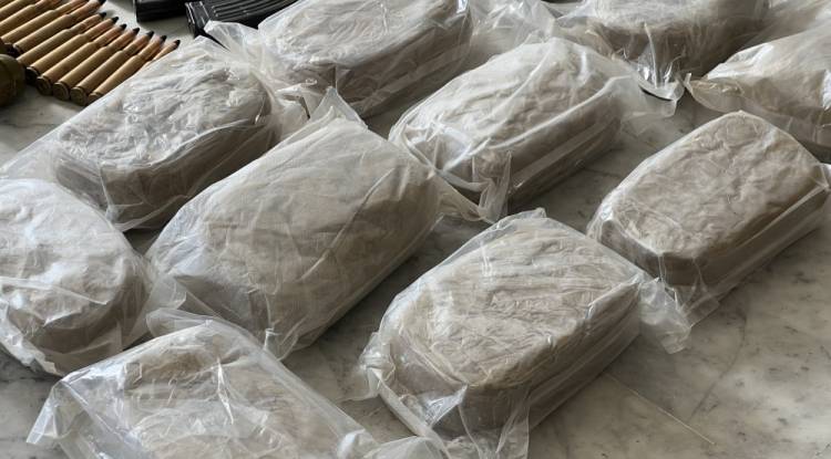 تفكيك عصابة مخدرات في حمص وضبط 13 كيلوغراماً من الحشيش