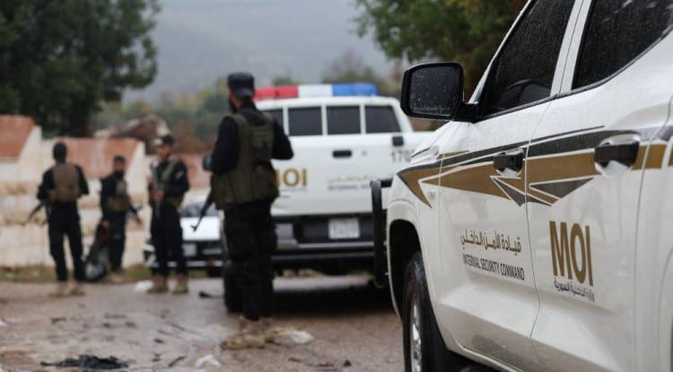 إصابة عناصر أمنية ومقتل 3 مسلحين باشتباكات في ريف اللاذقية