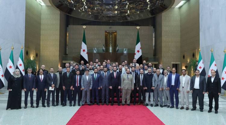 السيد الرئيس.. افتح نافذة مكتبك وانظر إلينا