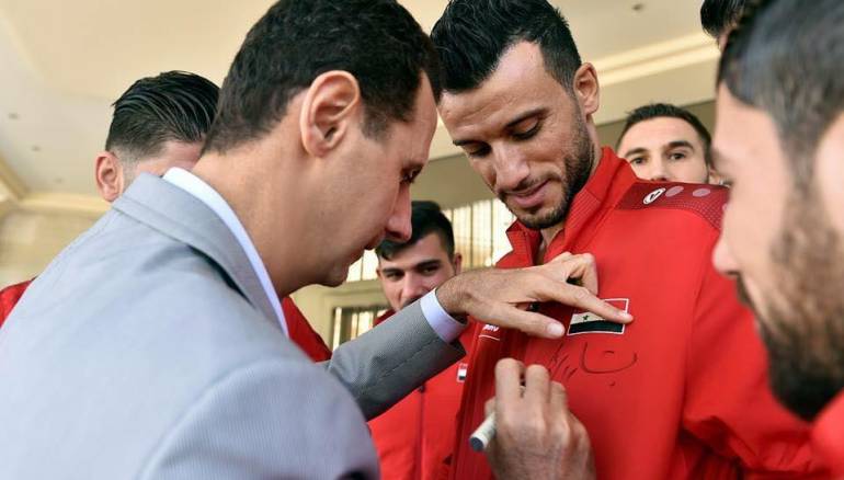 "منتخب البراميل" في حضرة القاتل..