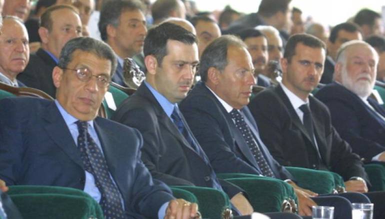 صور نادرة لمابعد وفاة حافظ الأسد عام 2000 