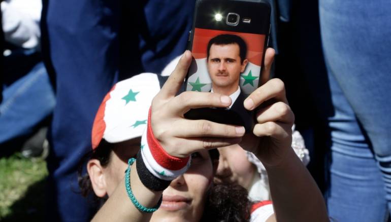 صور موالين في سيدني ودمشق، بعد مبارة #منتخب_الأسد واستراليا...