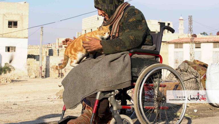 ابتسام سعيد 60 عاماً نزحت من #معرة_النعمان بالرغم من اصابتها 