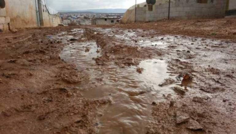 عاصفة مطرية تضرب الشّمال السوري 3
