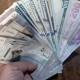 احذروا حيتان الليرة.. من يسعّر نشرات الصرافة في سوريا؟