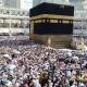 حشود من الحجاج المتعجلين يودعون بيت الله الحرام بعد إتمام مناسكهم