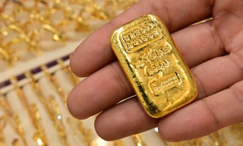 الذهب يهبط إلى 4028 دولارا ويتجه لأكبر خسارة أسبوعية في 4 أشهر