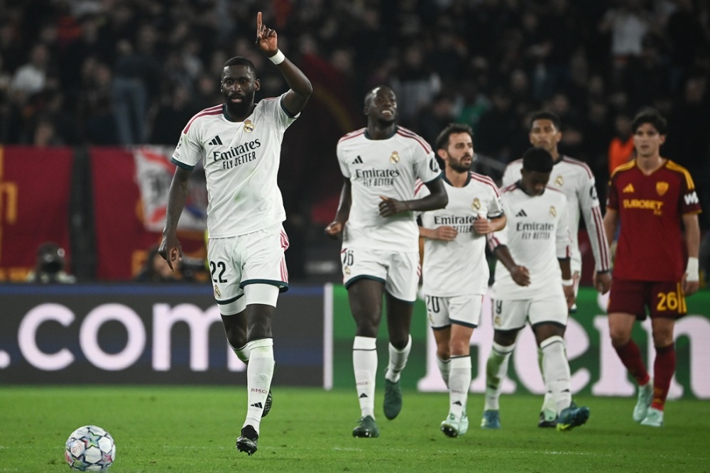ريال مدريد يقلب الطاولة على روما بريمونتادا مثيرة بدوري الأبطال